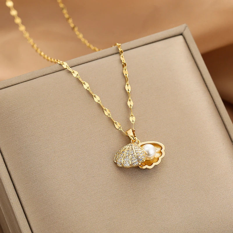 Luna Perle-Halskette in Gold