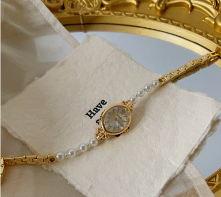 Edle Perlen-Armbanduhr für Damen