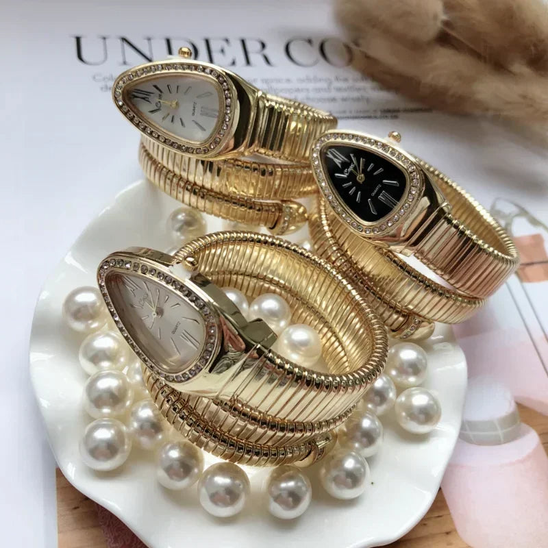 drei goldene Uhren