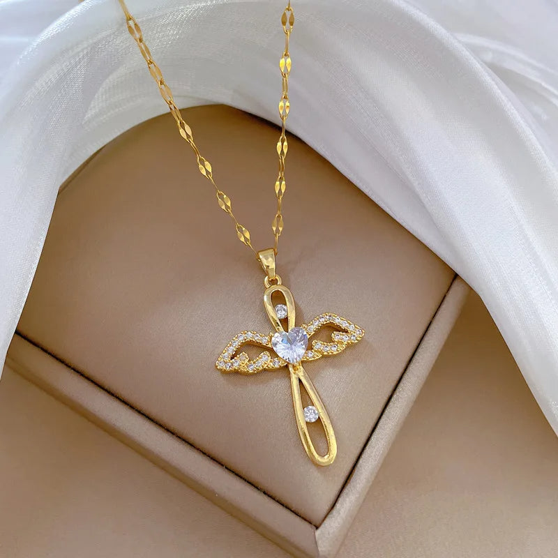 Kreuz-Anhänger in Gold