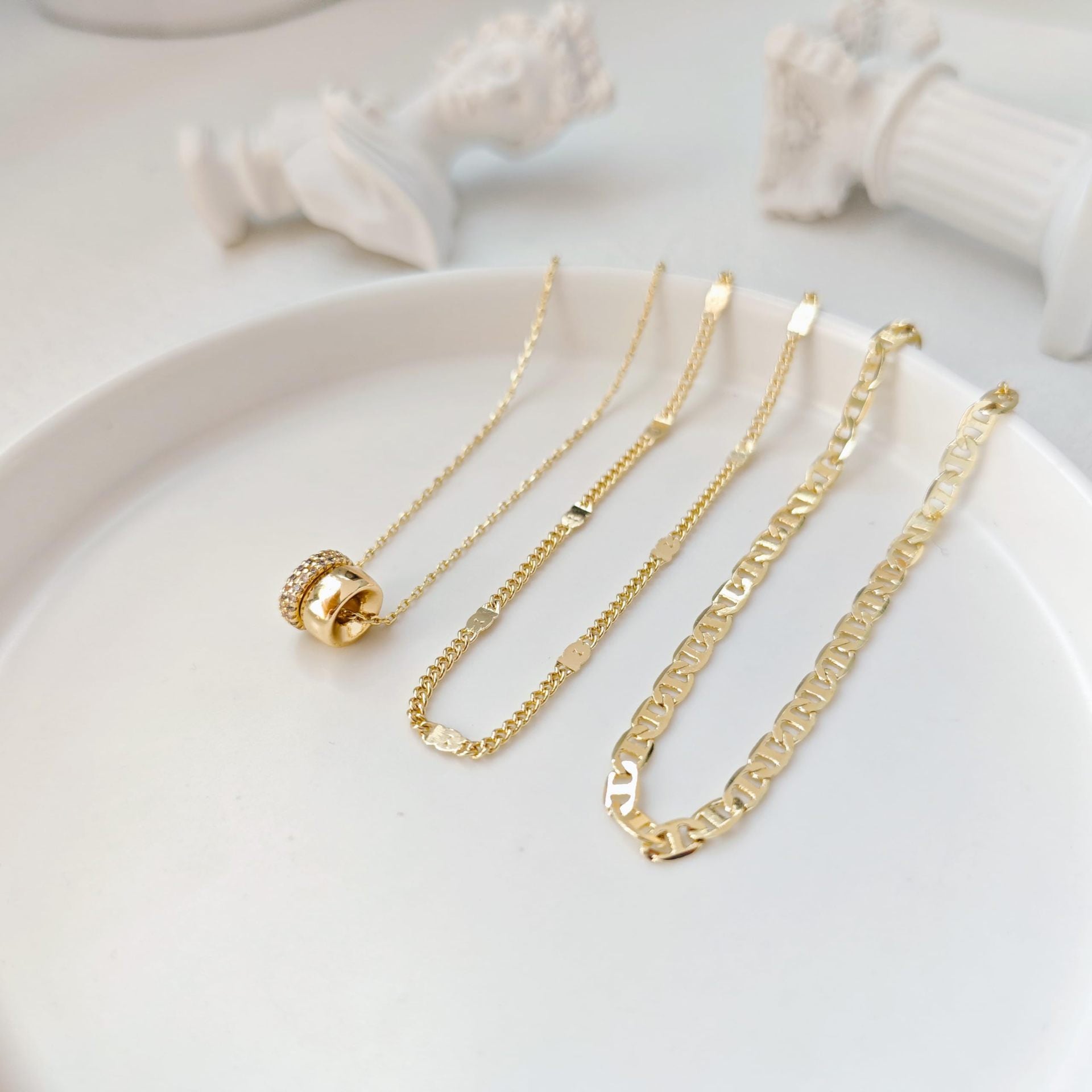 Vergoldete Kette mit Charm