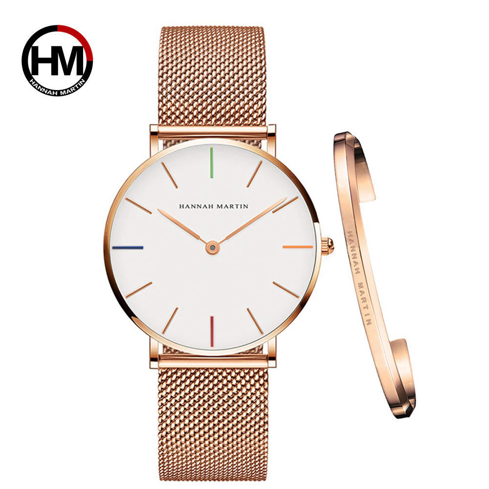 Hannah Martin Damen-Uhrenset mit Armband in Gold mit weißem Zifferblatt