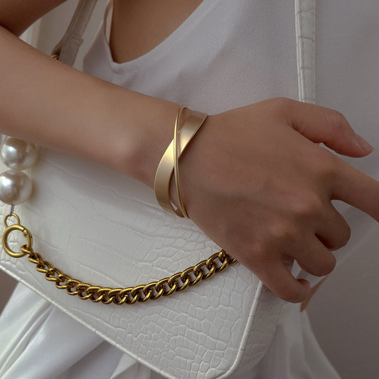 Modernes Kettenglieder-Armband gold
