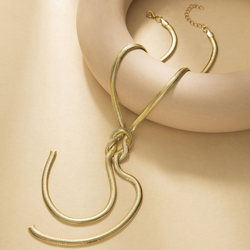 Geknotetes Schlangenkette Halskette Gold